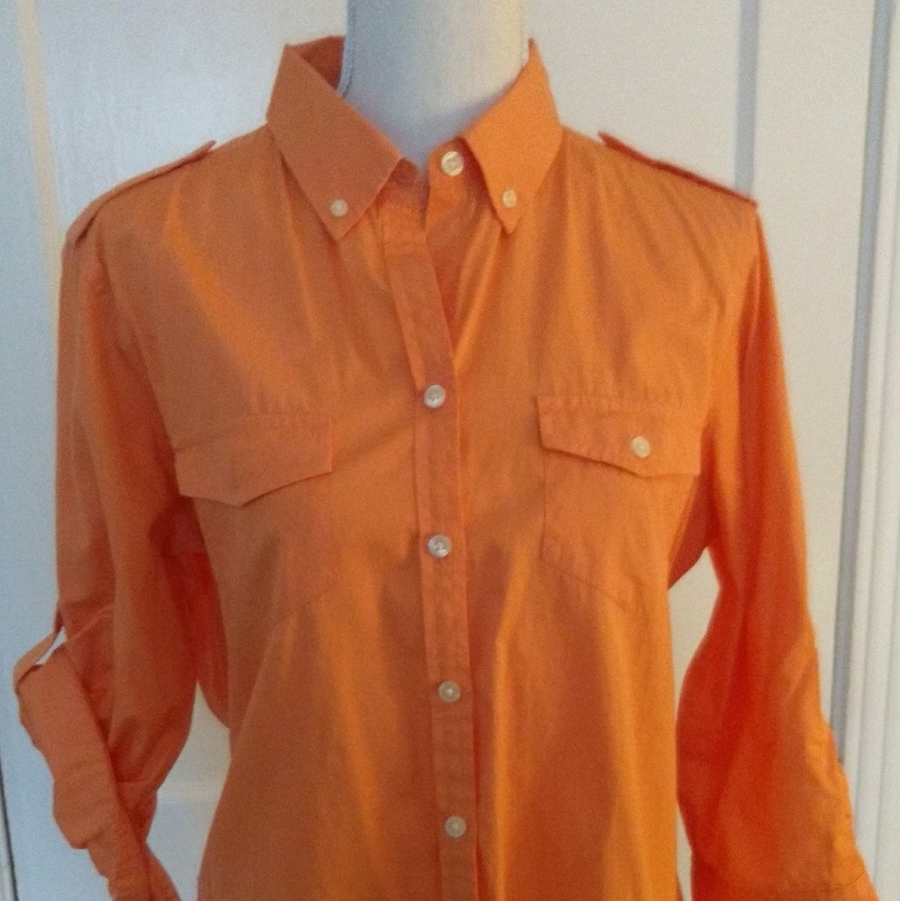 Banana Republic Ladies cotton button down shirt